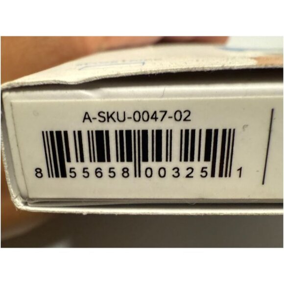 Square Credit Card Reader, 4 1/2" X 4 1/2" X 1", White - Picture 4 of 4